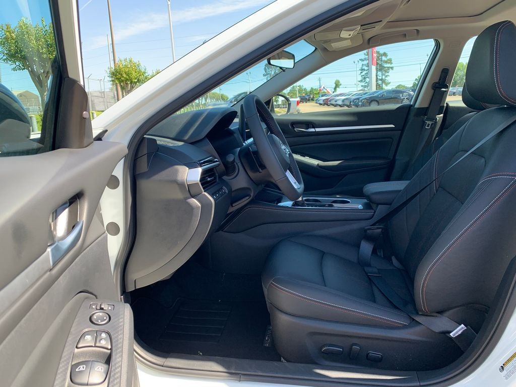 2026 Nissan Altima SR