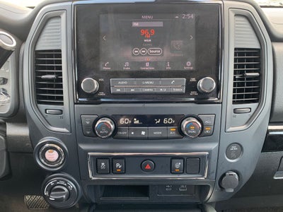 2023 Nissan Titan SV