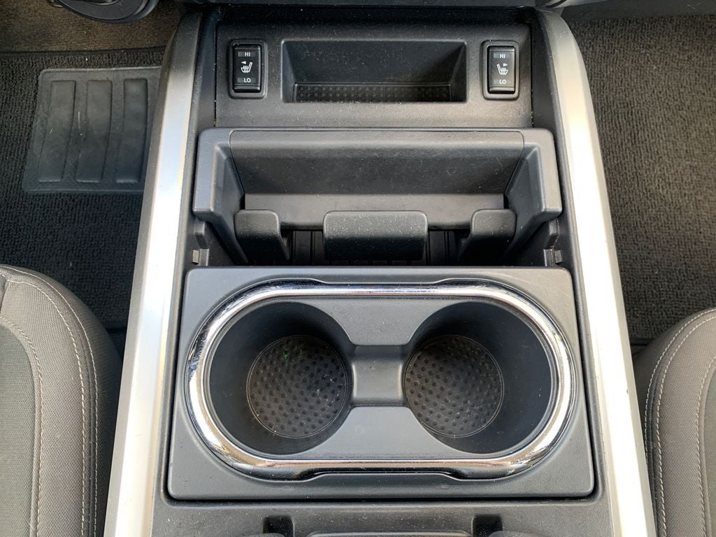 2023 Nissan Titan SV