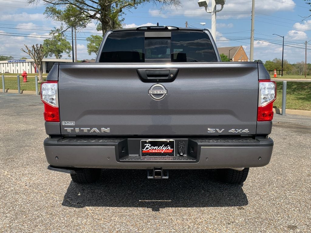 2023 Nissan Titan SV