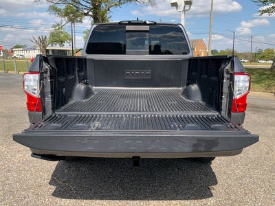 2023 Nissan Titan SV