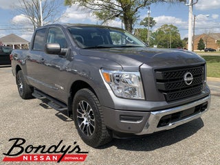 2023 Nissan Titan SV