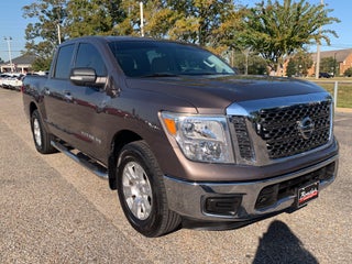 2018 Nissan Titan SV