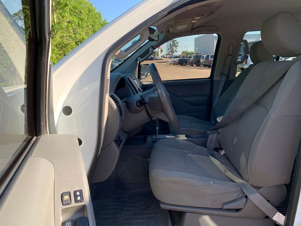 2016 Nissan Frontier SV