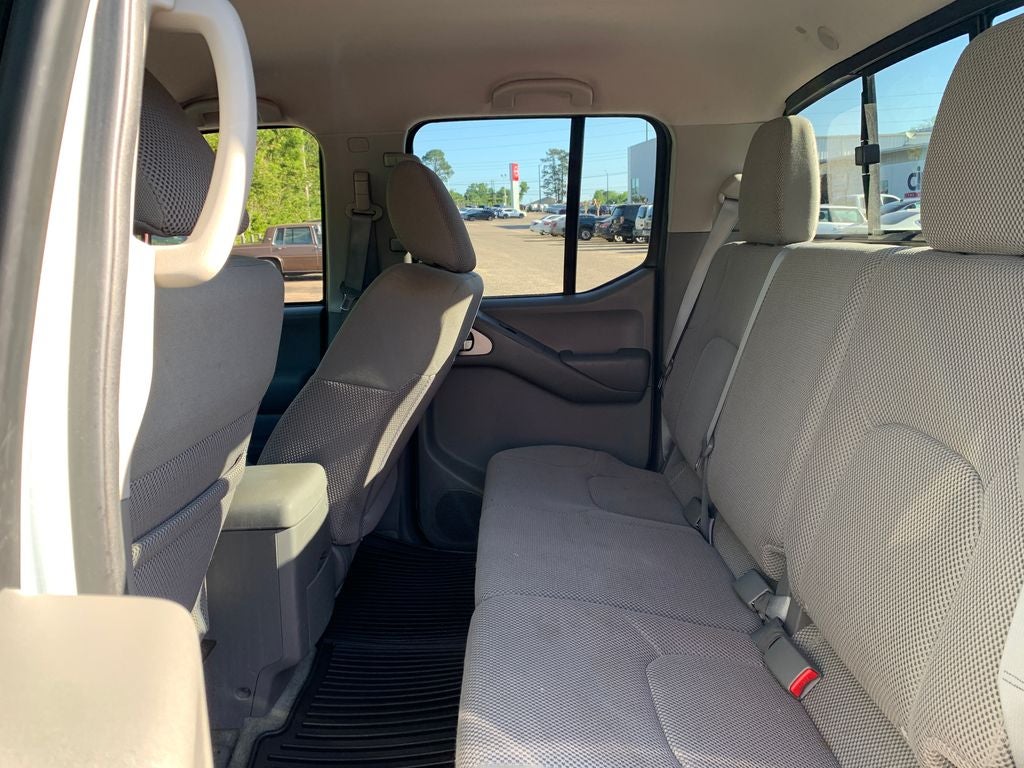 2016 Nissan Frontier SV