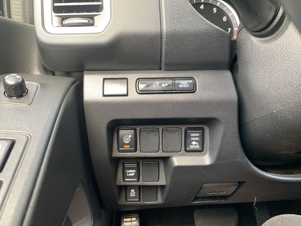 2023 Nissan Frontier SV