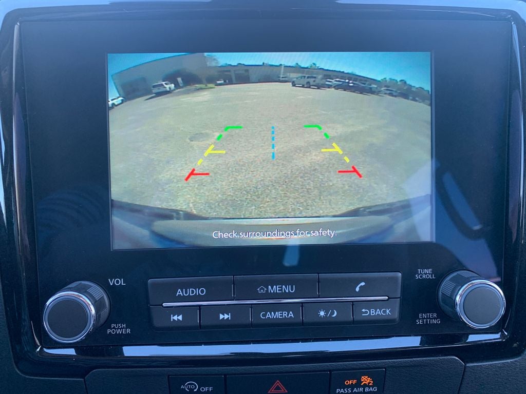 2024 Nissan Frontier SV