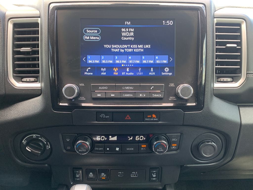 2023 Nissan Frontier SV