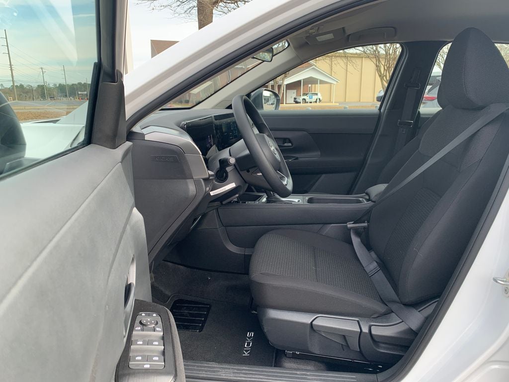 2026 Nissan Kicks S