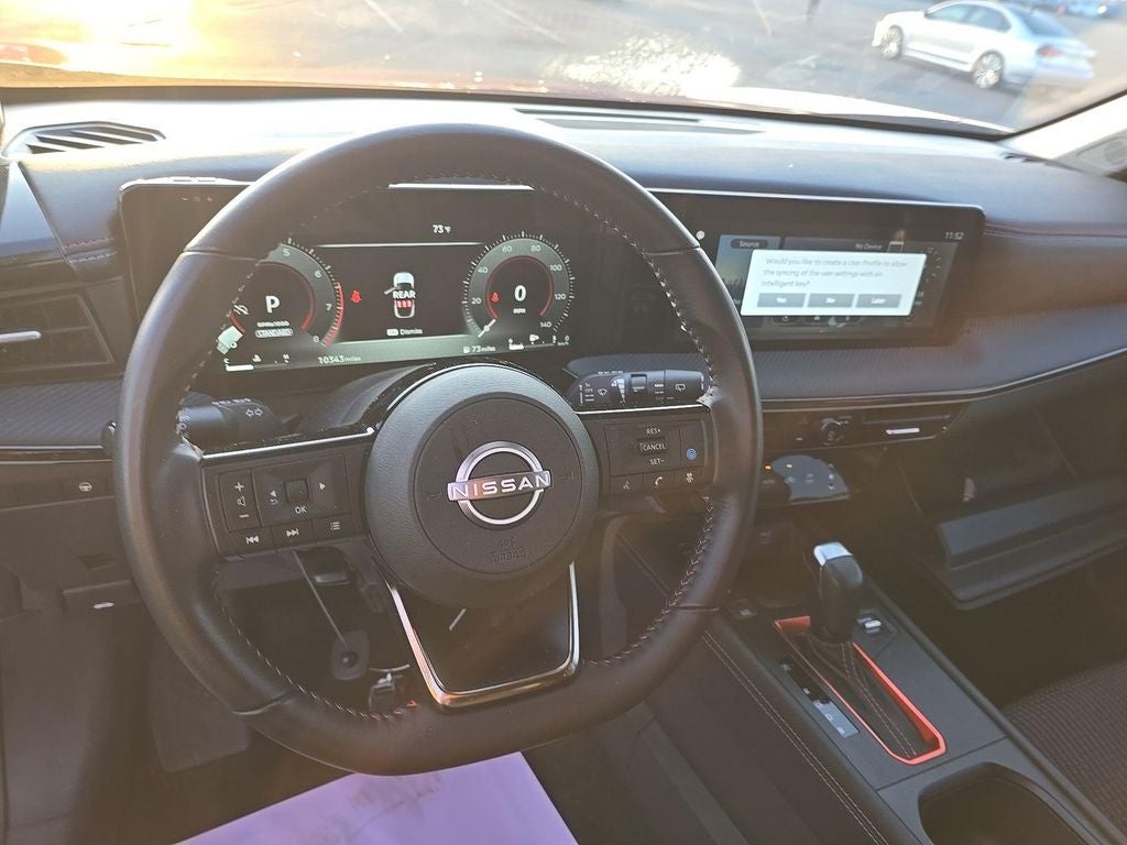 2025 Nissan Kicks SR