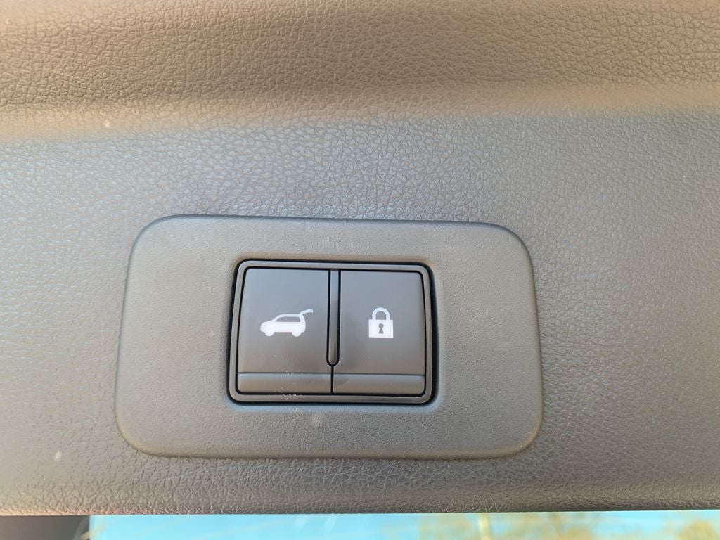 2026 Nissan N/A Platinum