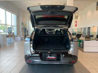 2026 Nissan N/A Platinum