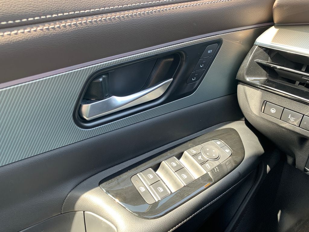 2025 Nissan Murano Platinum