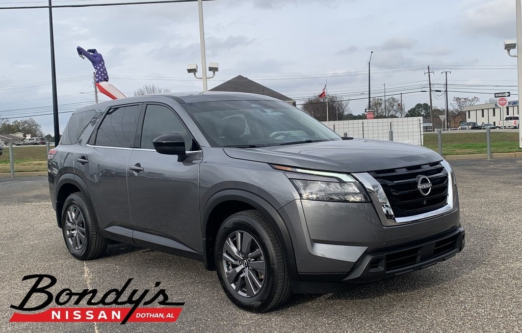 2025 Nissan Pathfinder S