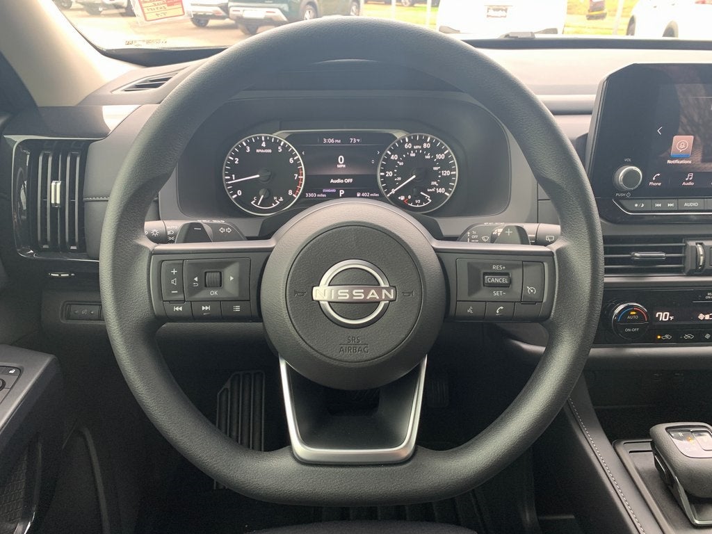 2025 Nissan Pathfinder S