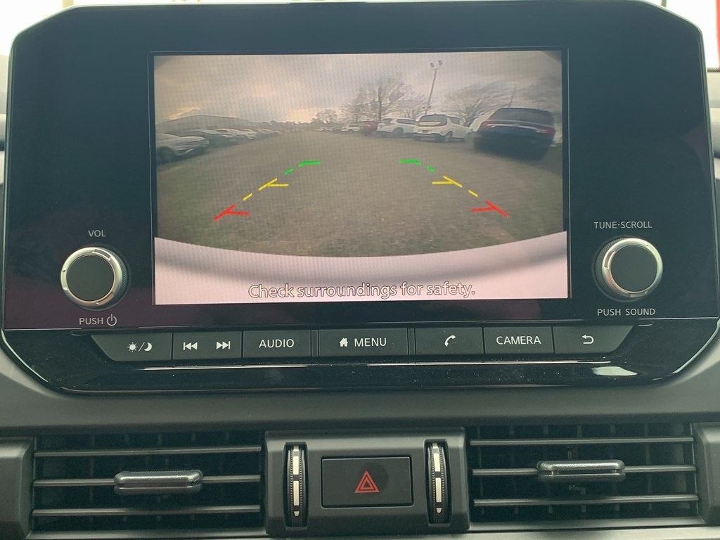 2025 Nissan Pathfinder S