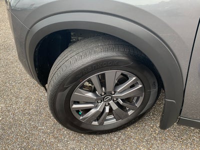 2025 Nissan Pathfinder S