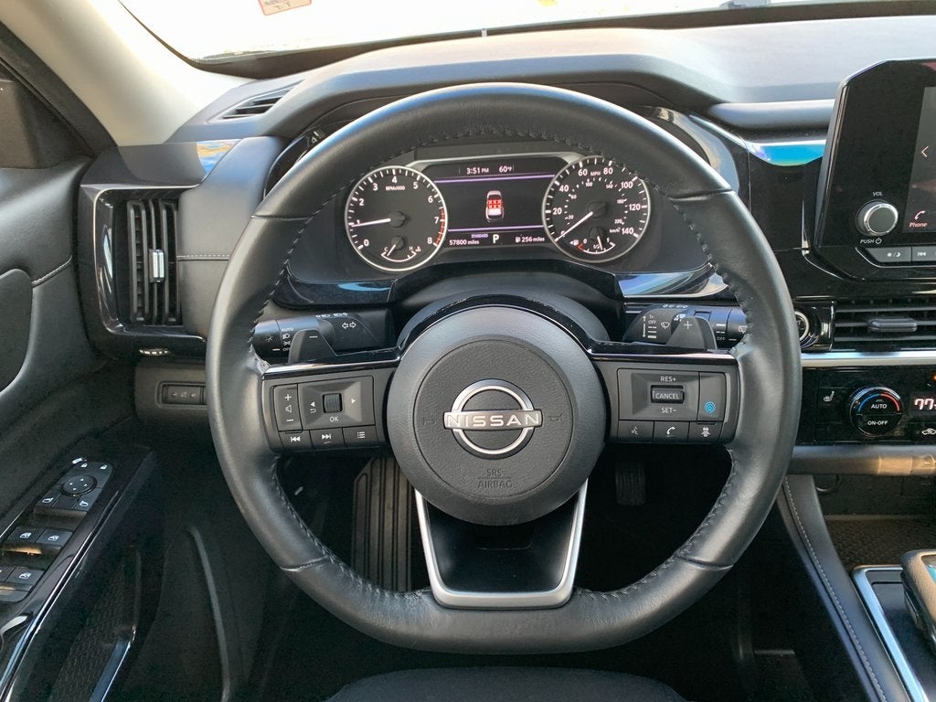2022 Nissan Pathfinder SV