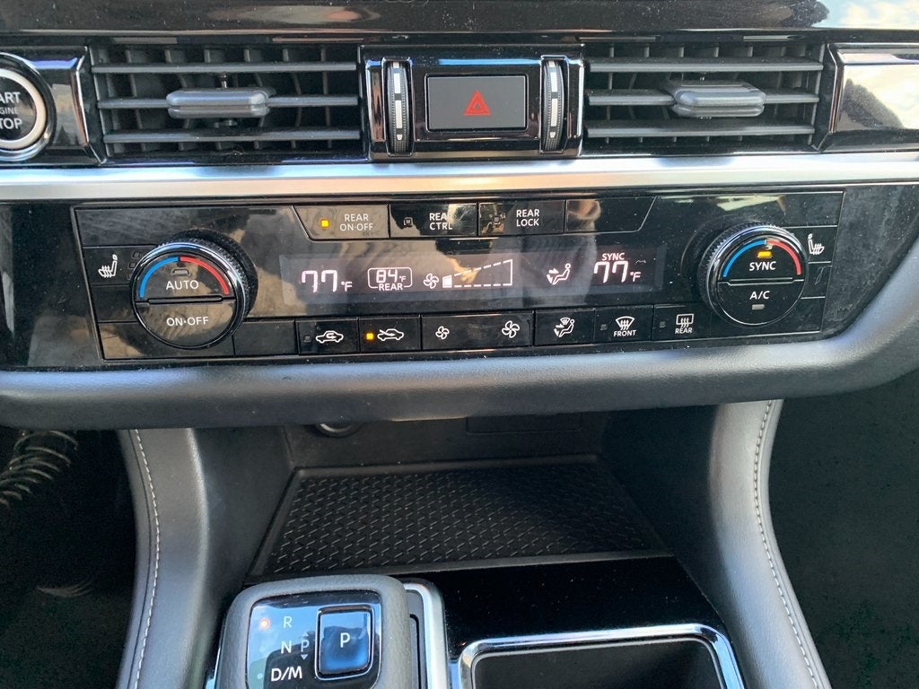 2022 Nissan Pathfinder SV