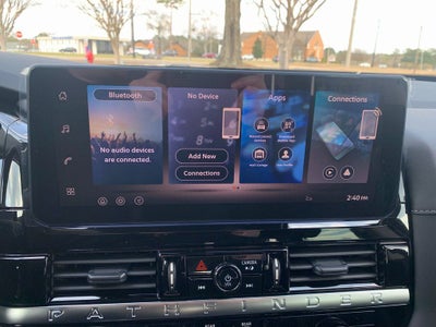 2026 Nissan Pathfinder SV