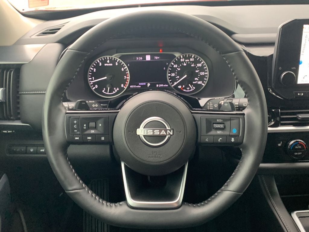 2025 Nissan Pathfinder SL