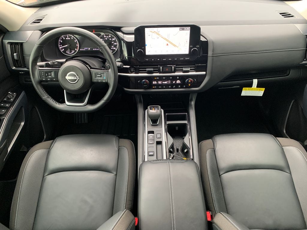 2025 Nissan Pathfinder SL