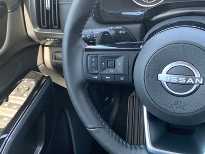 2025 Nissan Pathfinder SL