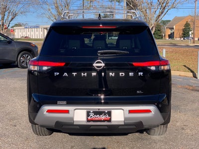 2025 Nissan Pathfinder SL