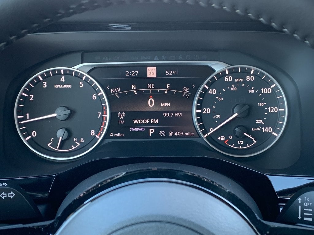 2025 Nissan Pathfinder SL