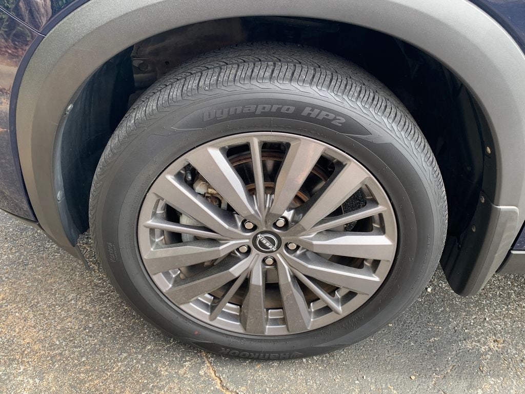 2022 Nissan Pathfinder SL