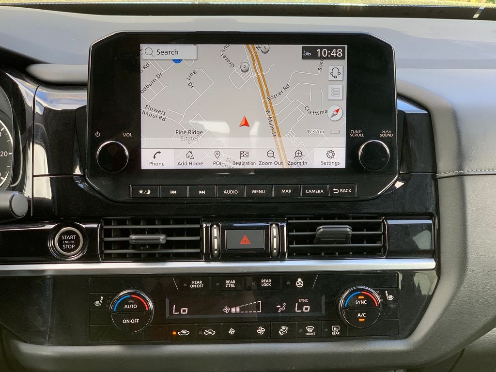 2022 Nissan Pathfinder SL