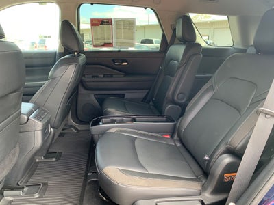 2022 Nissan Pathfinder SL