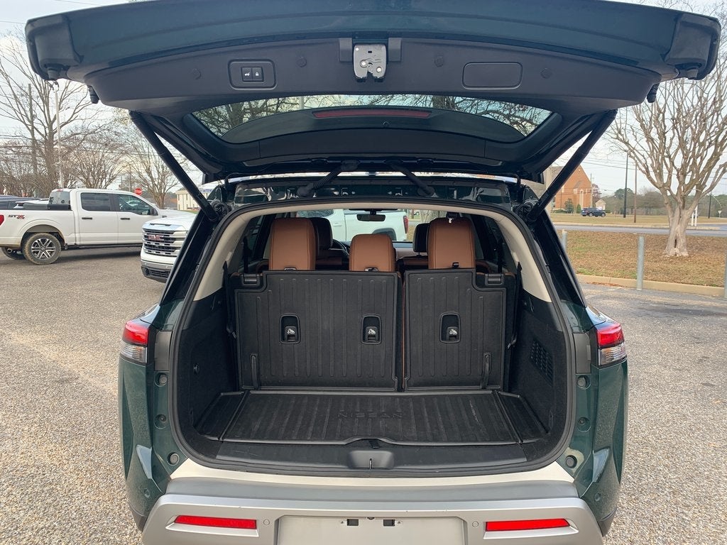 2024 Nissan Pathfinder Platinum