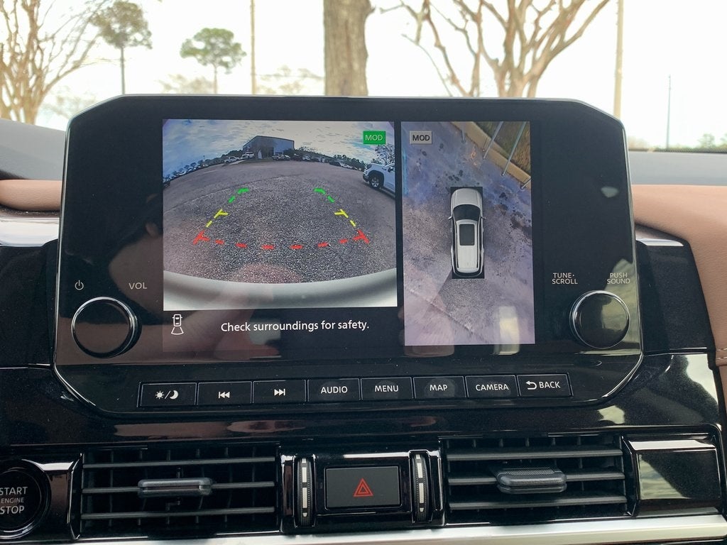 2025 Nissan Pathfinder Platinum