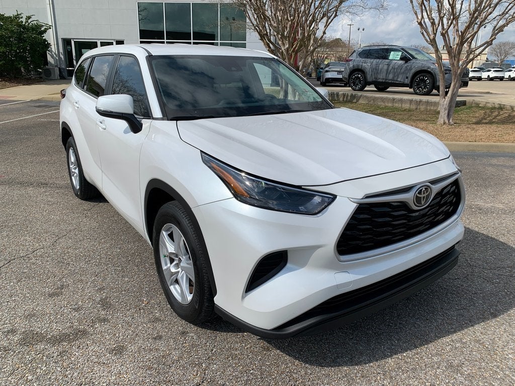 2023 Toyota Highlander L