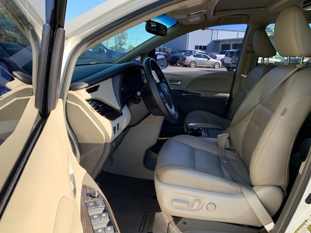 2015 Toyota Sienna XLE 7 Passenger