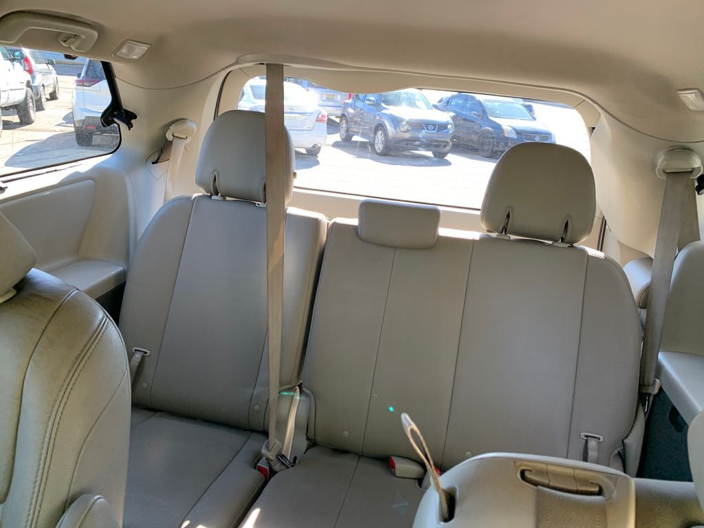 2015 Toyota Sienna XLE 7 Passenger