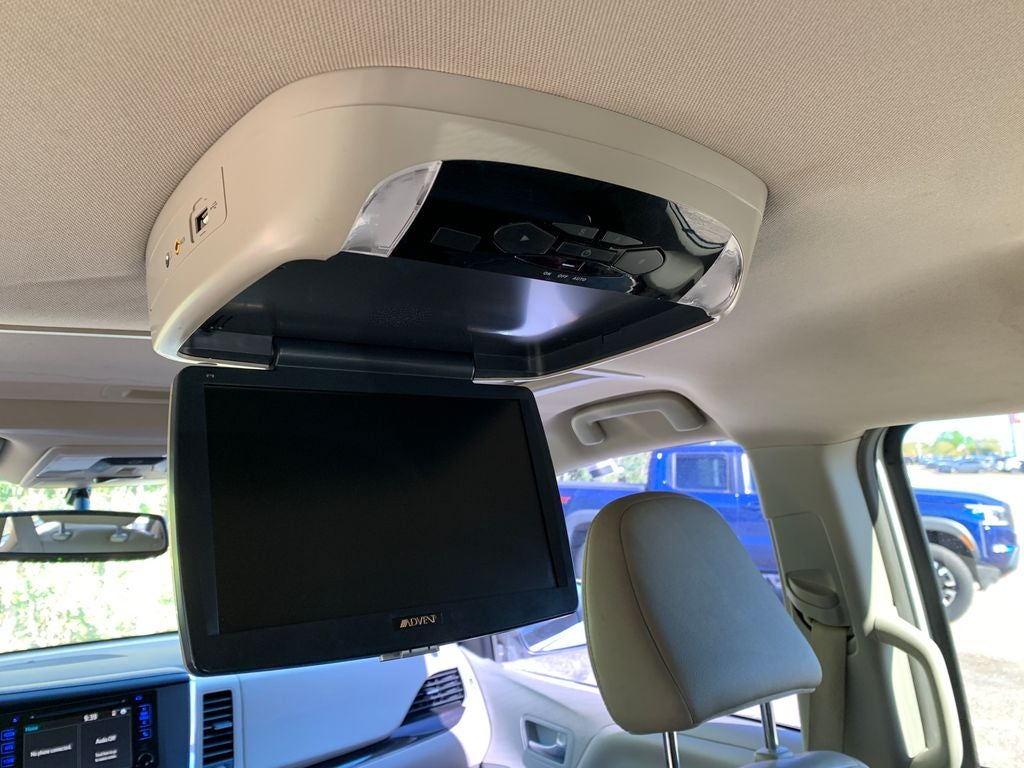 2015 Toyota Sienna XLE 7 Passenger