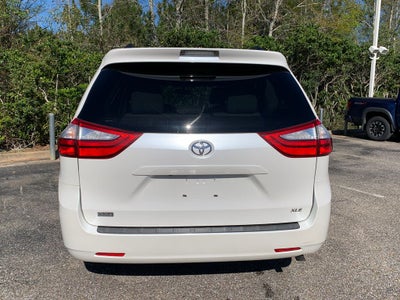 2015 Toyota Sienna XLE 7 Passenger
