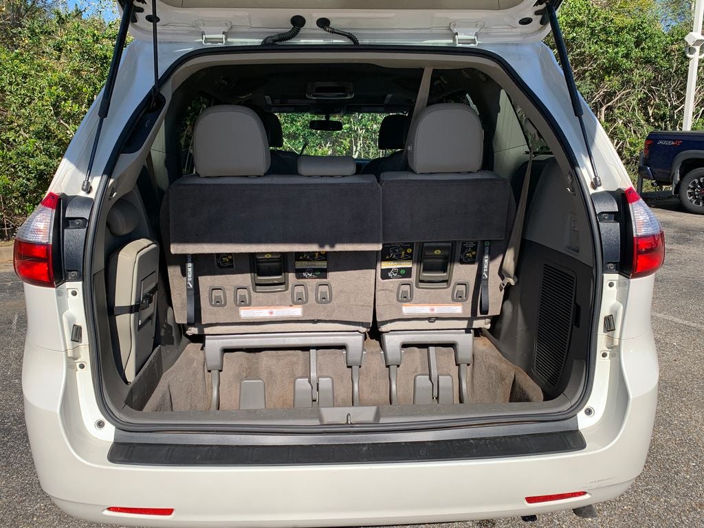 2015 Toyota Sienna XLE 7 Passenger