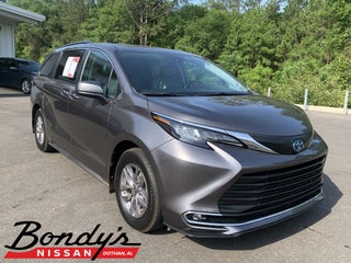 2024 Toyota Sienna XLE 8 Passenger
