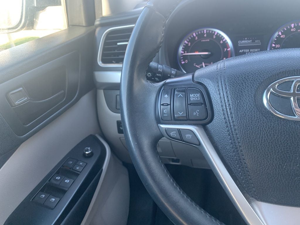 2015 Toyota Highlander LE Plus