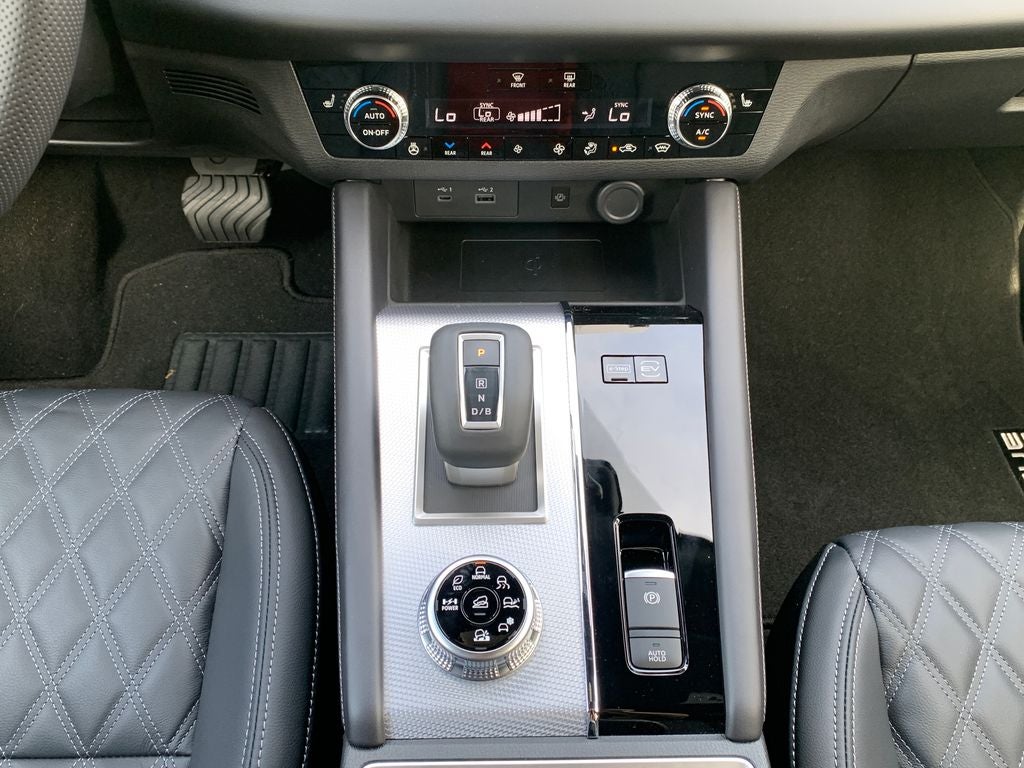 2026 Nissan Rogue Plug-In Hybrid Platinum