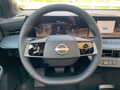 2026 Nissan LEAF Platinum+