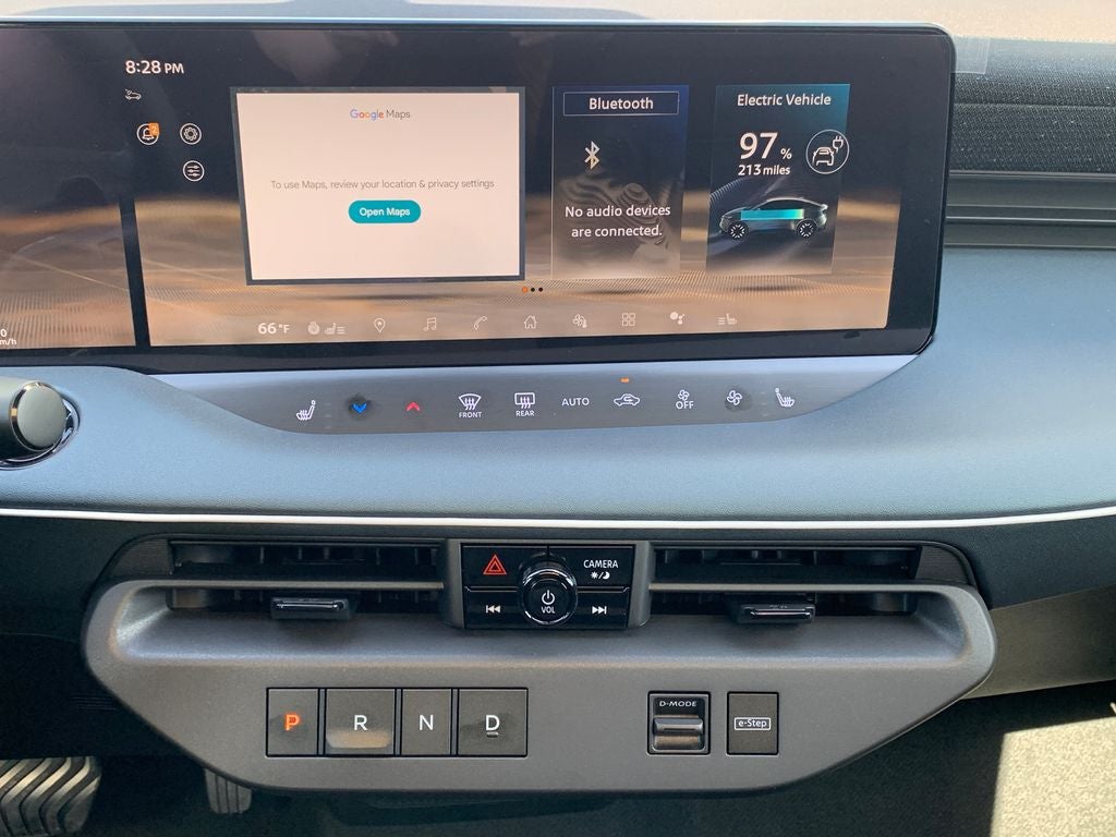 2026 Nissan LEAF Platinum+
