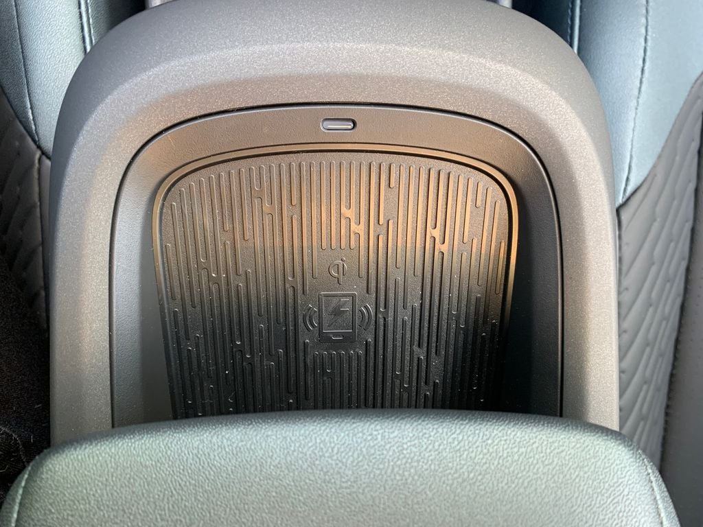2026 Nissan LEAF Platinum+