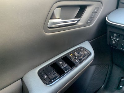 2026 Nissan LEAF Platinum+
