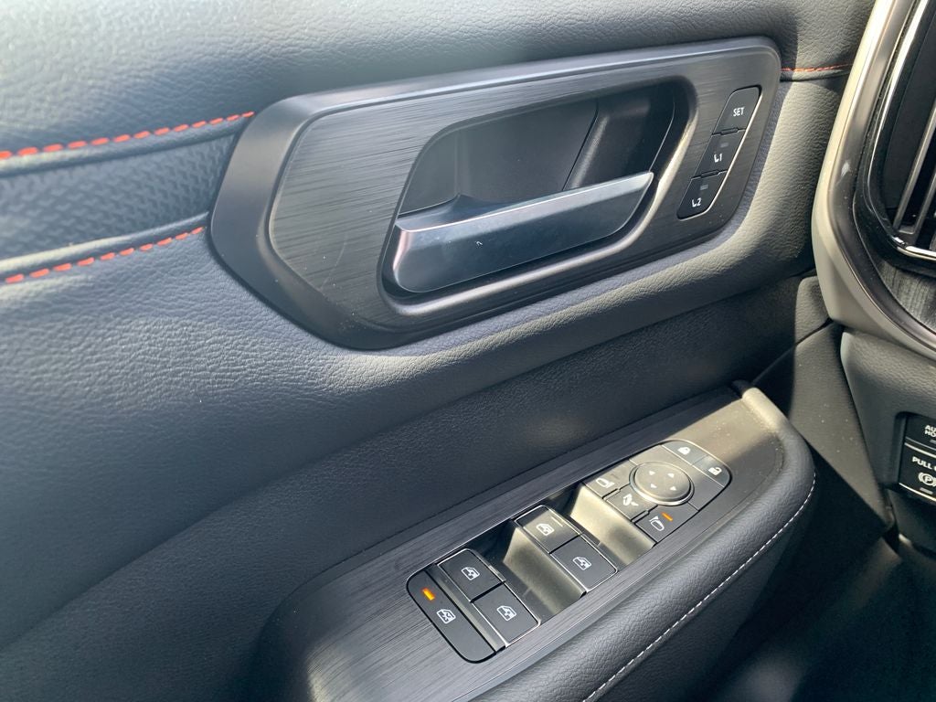 2025 Nissan Armada PRO-4X - Photo 23