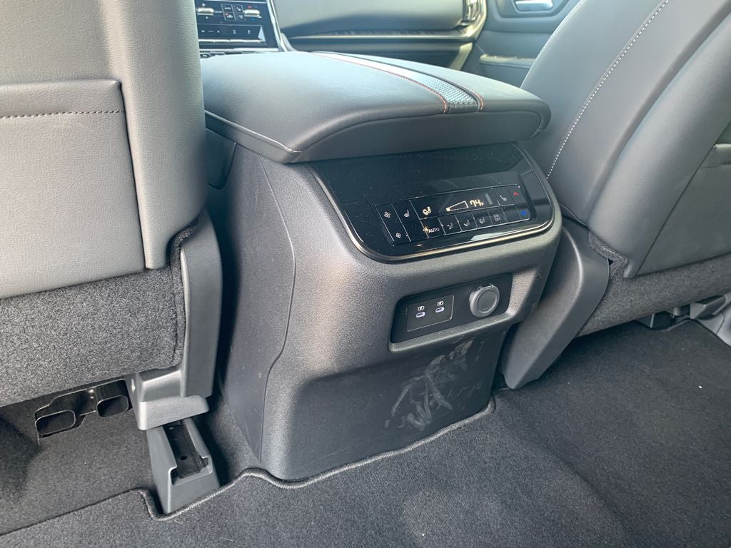 2025 Nissan Armada PRO-4X - Photo 34