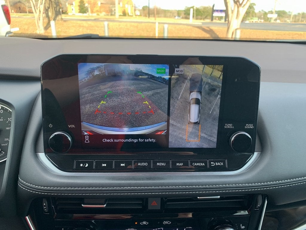 2022 Nissan Rogue SL